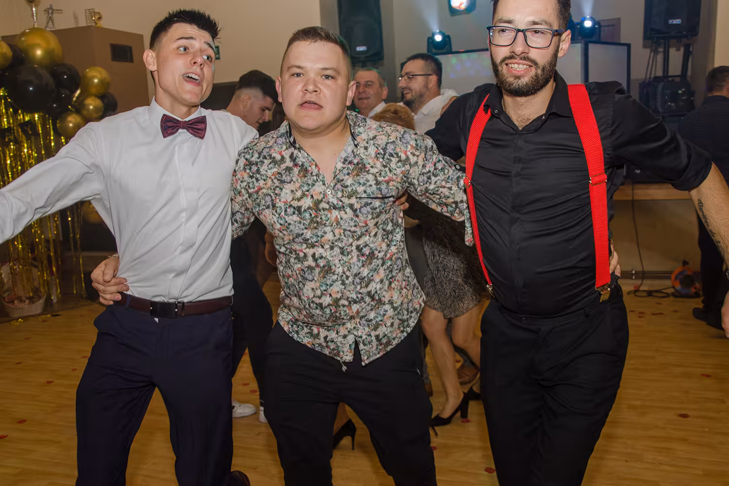 pamiątkowe zdjęcia z osiemnastki Kalisz